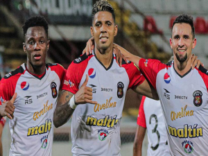 Caracas FC derrotó 2-0 al Portuguesa con goles de Bonsu y Celis