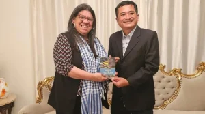Vietnam y Venezuela continúan