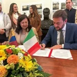 Caracas y Roma III firman hermanamiento para fortalecer intercambios culturales
