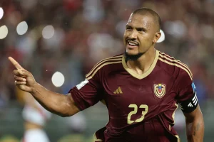 Salomón Rondón alcanza los 50 goles